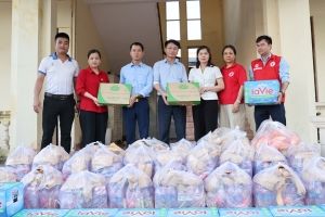 Bắc Ninh hỗ trợ khẩn cấp 17 xã, phường 20 tỷ đồng giúp người dân vượt lũ