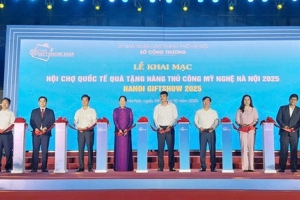 Khai mạc Hội chợ quốc tế quà tặng hàng thủ công mỹ nghệ Hà Nội lần thứ 15