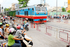 Ninh Bình tăng cường giải pháp bảo đảm trật tự, an toàn giao thông đường sắt