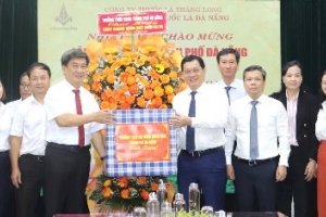 Đà Nẵng: Ông Trần Phước Sơn - Phó Chủ tịch Thường trực HĐND chúc mừng Ngày Doanh nhân Việt Nam