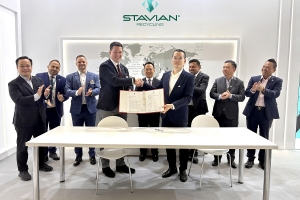 Stavian ký kết hợp tác với Starlinger và AMUT thực hiện nhà máy nhựa tái chế