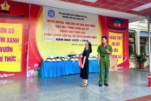 Công an Hải Phòng tuyên truyền, giáo dục pháp luật cho gần 600 học sinh trường Tiểu học Quán Trữ