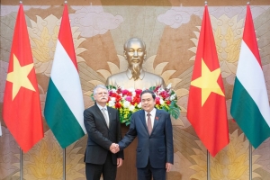 Chủ tịch Quốc hội Hungary Kover Laszlo kết thúc chuyến thăm chính thức Việt Nam
