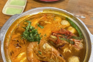 Mì cay Hàn Quốc: Hương vị lửa từ xứ sở kim chi