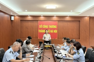 Hà Nội tăng cường kiểm tra chống buôn lậu, gian lận thương mại dịp cuối năm