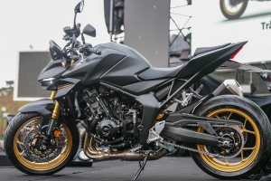 Lỗi cần chuyển số, Honda CB1000 bị triệu hồi tại Việt Nam