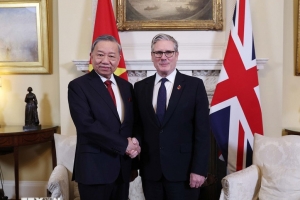 Thủ tướng Liên hiệp Vương quốc Anh và Bắc Ireland chủ trì Lễ đón chính thức và hội đàm với Tổng Bí thư Tô Lâm