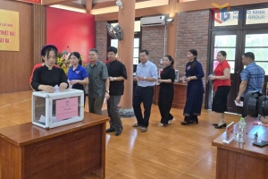 Quảng Ninh gửi thư thăm hỏi, hỗ trợ 23 tỷ đồng cho các tỉnh miền Trung bị bão lũ
