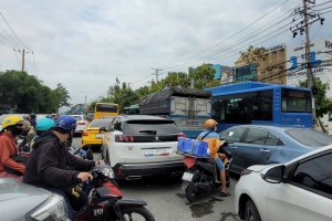 TP. HCM còn 186 điểm nguy cơ cao về ùn tắc giao thông