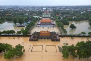 Huế khẩn trương khắc phục hậu quả mưa lũ, chủ động ứng phó đợt mưa lớn mới đến 900mm
