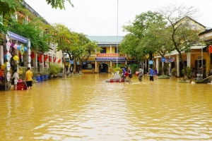 Hỗ trợ bổ sung 100 tỷ đồng cho thành phố Huế khắc phục thiệt hại do mưa lũ