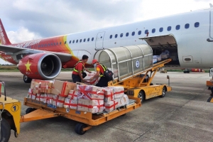 Vietjet cùng đồng bào vượt qua bão lũ, lan tỏa yêu thương