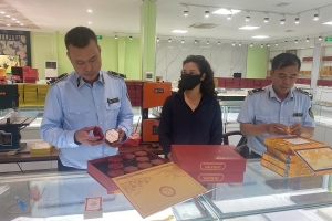 QLTT Quảng Ninh thu giữ hàng giả và thực phẩm chức năng nhập lậu trị giá hơn 2,6 tỷ đồng