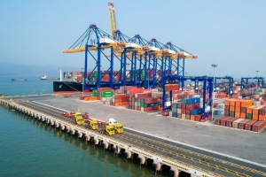 Xuất nhập khẩu bứt phá, Việt Nam xuất siêu 19,56 tỷ USD sau 10 tháng