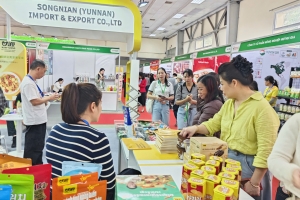 Du lịch hồi phục kéo doanh thu bán lẻ và dịch vụ tiêu dùng tăng mạnh
