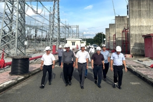 Phó Tổng giám đốc EVNNPT Nguyễn Ngọc Tân kiểm tra tiến độ Dự án nâng công suất Trạm biến án 500kV Chơn Thành