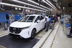 Honda và Nissan chịu ảnh hưởng nặng nề do thiếu chip Nexperia