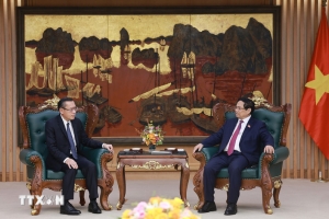 Việt Nam sẵn sàng đón nhận học sinh Lào ở biên giới sang học trường nội trú
