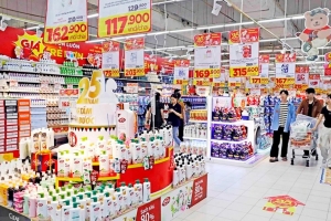 Cuộc đua "nước rút" cuối năm 2025: Bán lẻ bùng nổ khuyến mại, hướng tới mục tiêu tăng trưởng trên 9%