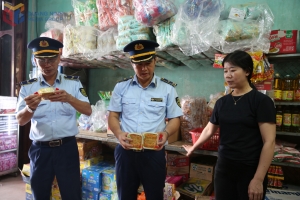 Quảng Ninh siết chặt quản lý an toàn thực phẩm dịp cuối năm