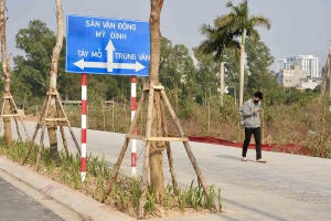 Hà Nội cải tạo hệ thống biển chỉ dẫn đường phố – giúp người dân và du khách dễ tìm đường hơn