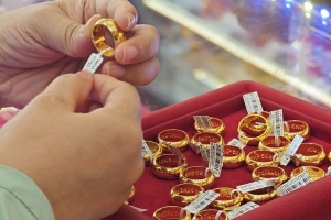 Cập nhật giá vàng chiều 16/11: Giá vàng trong nước kết tuần quanh mức 149 -151 triệu đồng/lượng