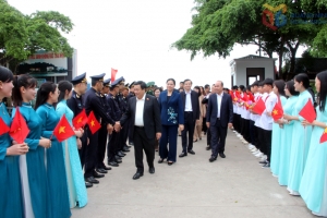 Ủy viên Bộ Chính trị Nguyễn Xuân Thắng dự ngày hội Đại đoàn kết toàn dân tộc tại xã Vĩnh Thực