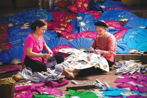 Làng quạt Chàng Sơn – nét tinh tế còn lại ở xã Tây Phương, Hà Nội