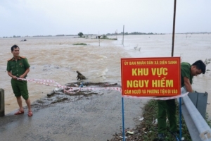 Mưa lớn tiếp diễn, Quảng Trị ghi nhận hơn 1.500 hộ ngập, nhiều tuyến giao thông chia cắt