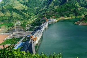 Mở 1 cửa xả đáy hồ thủy điện Sơn La lúc 13 giờ ngày 20/11