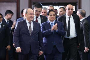 Thủ tướng mời gọi doanh nghiệp Việt Nam đầu tư tại Algeria để xuất khẩu sang 3 châu lục