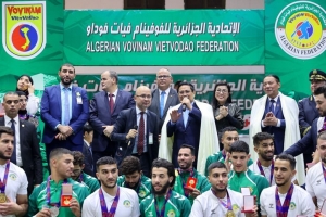 Thủ tướng Phạm Minh Chính thăm Liên đoàn Vovinam tại Algeria