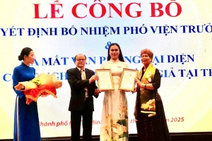 Công bố quyết định bổ nhiệm Phó Viện trưởng Viện Công nghệ Chống làm giả