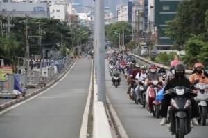 TP. HCM ô tô được lưu thông qua cầu Bình Triệu 1 từ ngày 23/11
