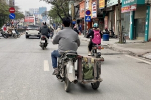 Hà Nội đối mặt “làn khói vô hình” từ xe máy cũ nát: Sức ép lớn trong những tháng mùa đông