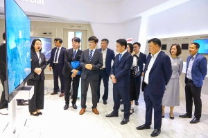 Lãnh đạo thành phố Hải Phòng thăm và làm việc với các doanh nghiệp Tập đoàn LG tại Khu công nghiệp Tràng Duệ