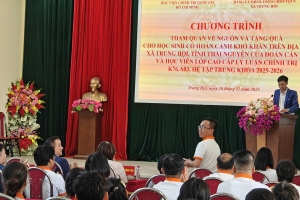 Thái Nguyên: Trao 41 phần quà cho học sinh khó khăn xã Trung Hội