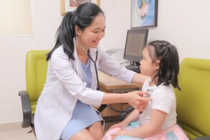 Hà Nội gia tăng ca bệnh do chênh lệch nhiệt độ ngày đêm: Người dân cần chủ động bảo vệ sức khỏe