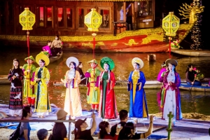 Huế: Tổ chức Hội Xuân 2026 với chủ đề “Bản sắc và Hội nhập”