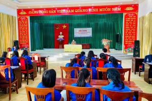 Thanh niên Hà Đông đối thoại với Chủ tịch UBND xã về chuyển đổi số
