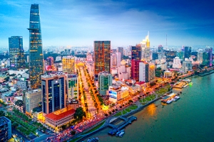 Kinh tế Việt Nam 11 tháng: Điểm sáng vững vàng giữa nhiều thách thức