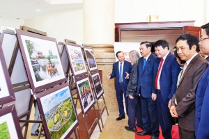 Trưng bày mỹ thuật, nhiếp ảnh và kiến trúc với chủ đề “Bắc Ninh tiềm năng, hội nhập và phát triển”