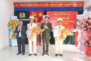 Công bố Quyết định công tác cán bộ tại Công an đặc khu Cát Hải