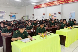 Khai giảng lớp bồi dưỡng lý luận chính trị dành cho đảng viên mới