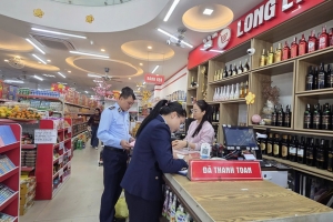 Mở đợt cao điểm chống buôn lậu, gian lận thương mại dịp Tết Bính Ngọ 2026