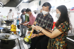 Hà Nội: Tăng cường công tác kiểm soát an toàn thực phẩm trong dịp Tết 2026