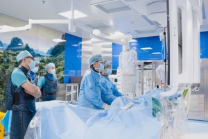 Tái hẹp 99% mạch vành sau đặt stent do ngưng uống thuốc điều trị