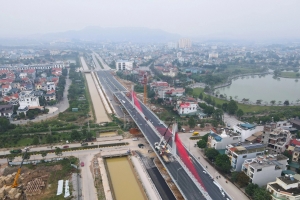 Ngày 19/12 thông xe kỹ thuật dự án cầu dây văng vượt đường sắt đầu tiên ở Thanh Hóa
