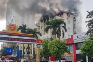 Hỏa hoạn lớn tại trụ sở Bưu điện tỉnh Hà Nam cũ