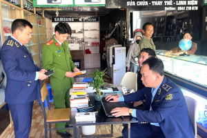 Sơn La: Phát hiện, tạm giữ hàng chục điện thoại di động nghi nhập lậu tại xã vùng cao Mường Lầm